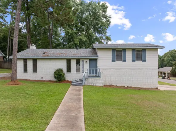 44 Sharmont Dr., Hattiesburg, MS 39402
