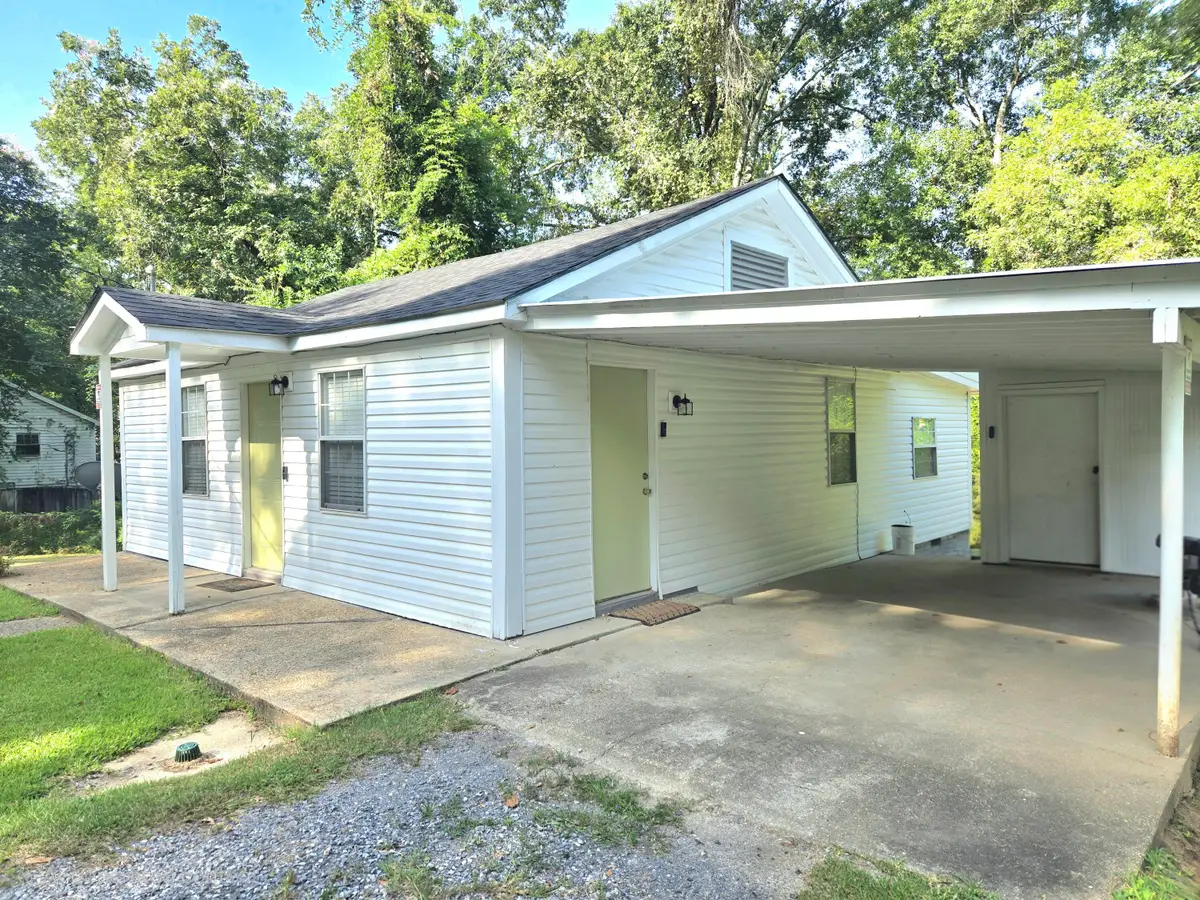2010 6th N. Ave, Laurel, MS 39440 - #1