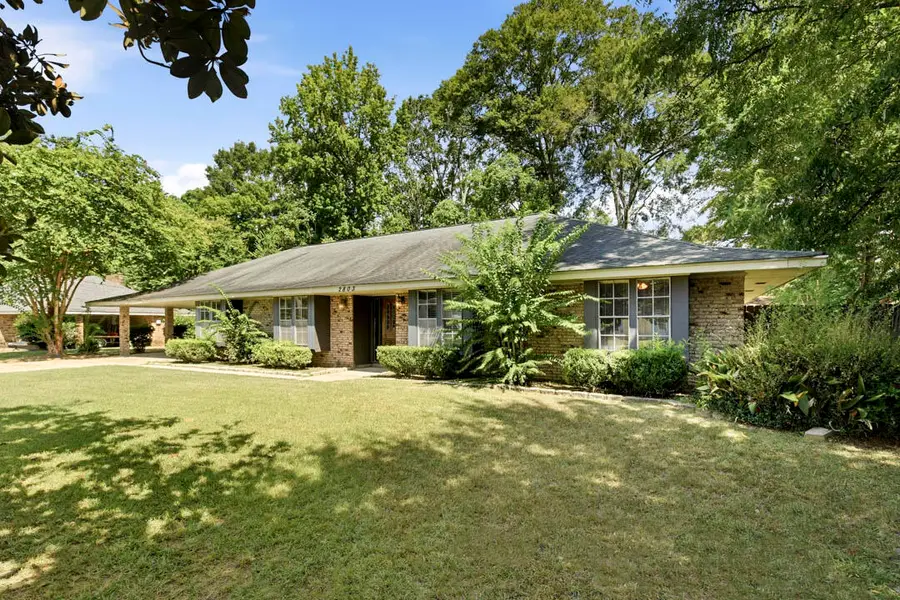 2803 Williamsburg, Hattiesburg, MS 39402 - #2