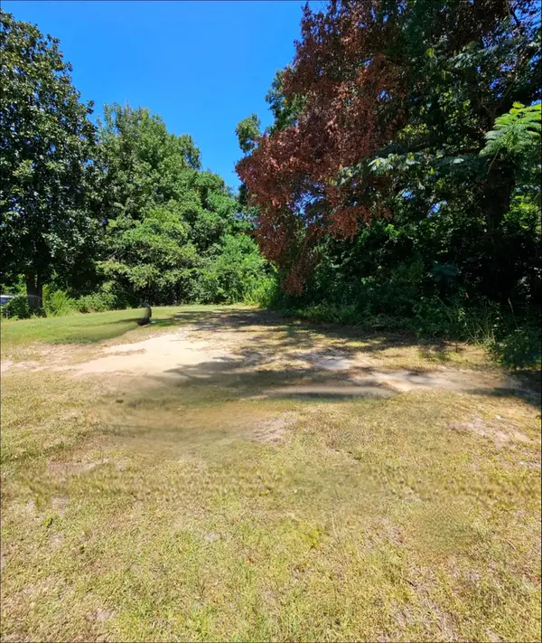 00 W 4th St., Hattiesburg, MS 39401