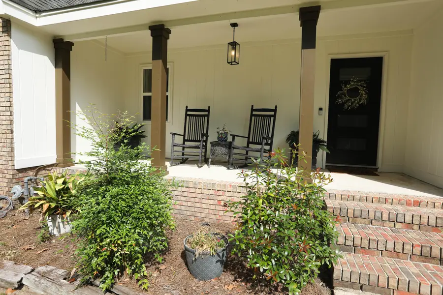 324 Pine Ln., Hattiesburg, MS 39402 - #3