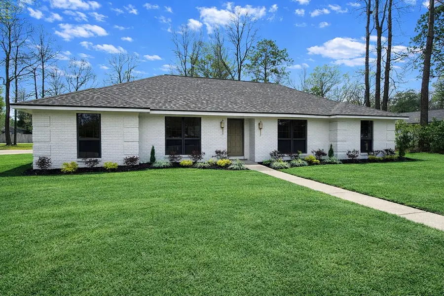 3002 Raphael Dr., Hattiesburg, MS 39402 - #2