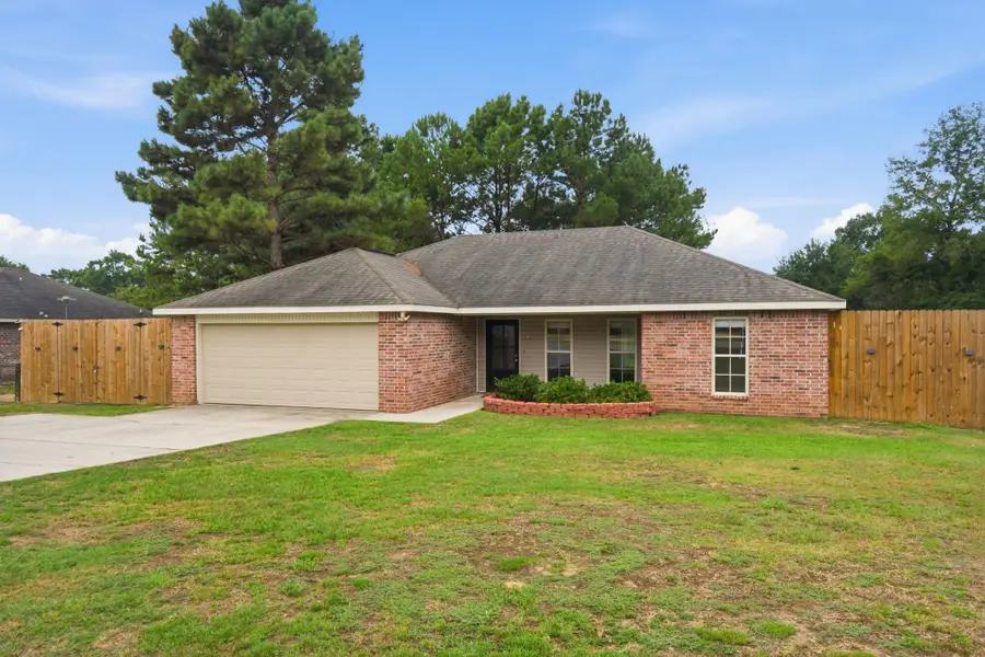 307 Tucker Rd., Hattiesburg, MS 39401 - #2