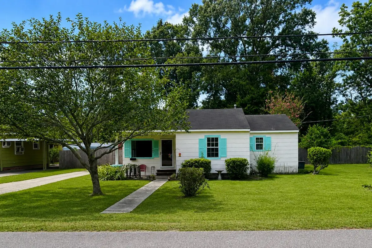 204 N George St., Petal, MS 39465 - #1