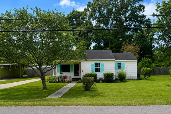 204 N George St., Petal, MS 39465