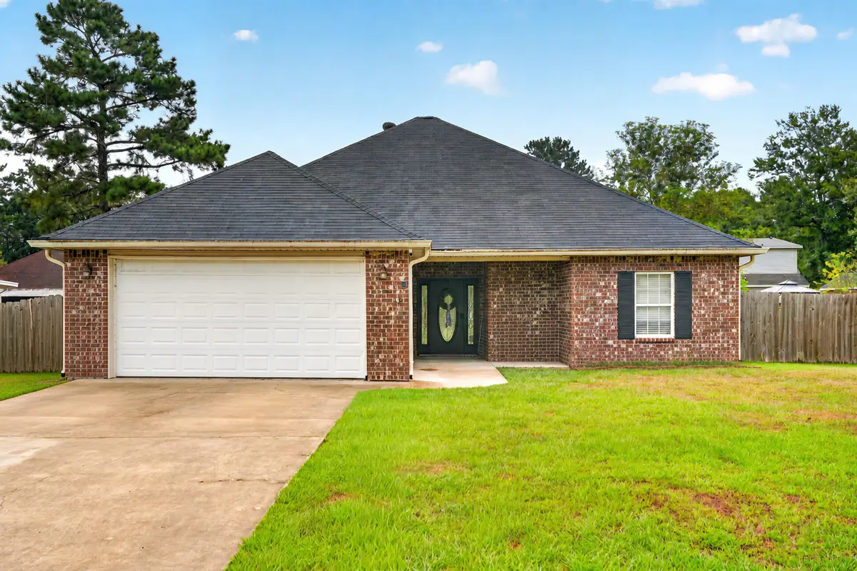 13 Magenta Ln., Picayune, MS 39466 - #1