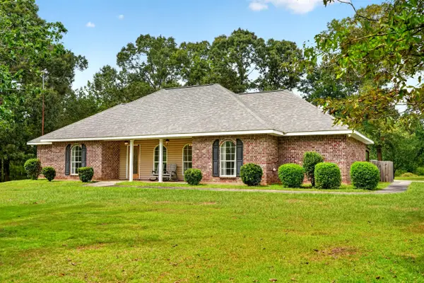1201 Stanford Lake, Poplarville, MS 39470