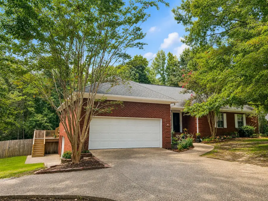 19 Suncrest Cir., Hattiesburg, MS 39402 - #2