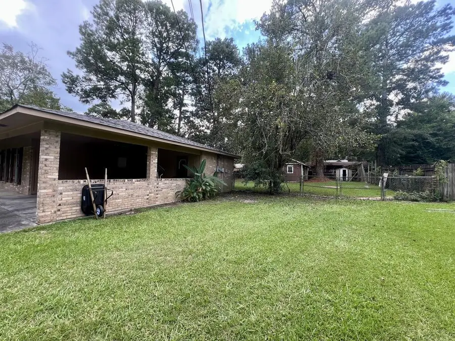 1110 Valley Dr., Laurel, MS 39440 - #2