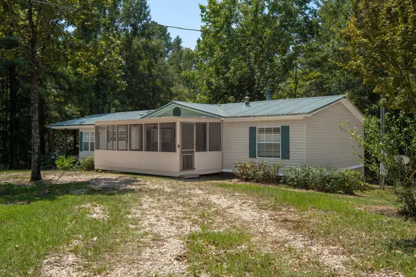 51 Rock Rd., Hattiesburg, MS 39401