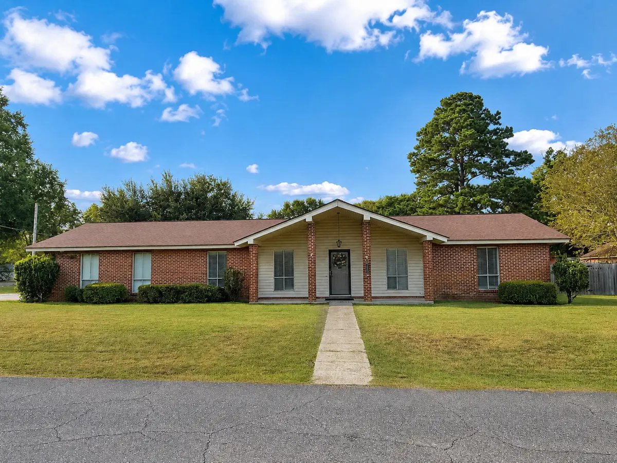 2800 Wade Dr., Hattiesburg, MS 39401 - #1