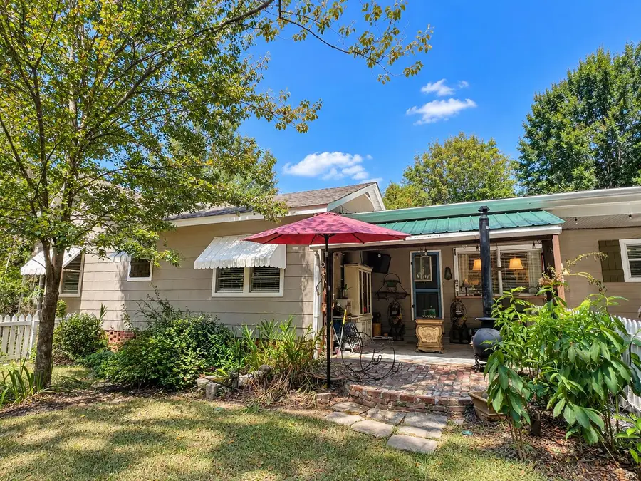 218 S 24th Ave., Hattiesburg, MS 39401 - #2