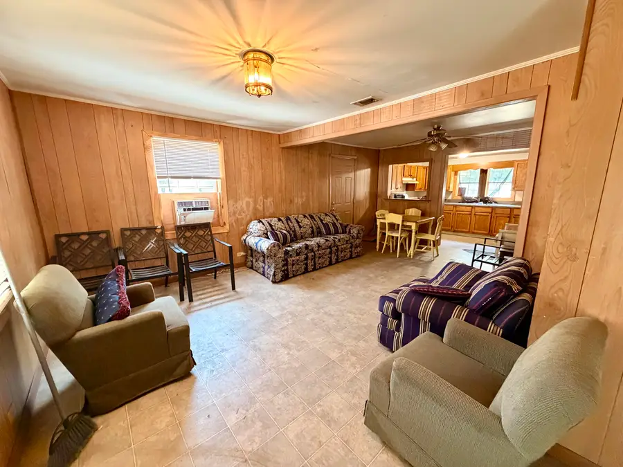 1116 Lucas St., Laurel, MS 39440 - #3