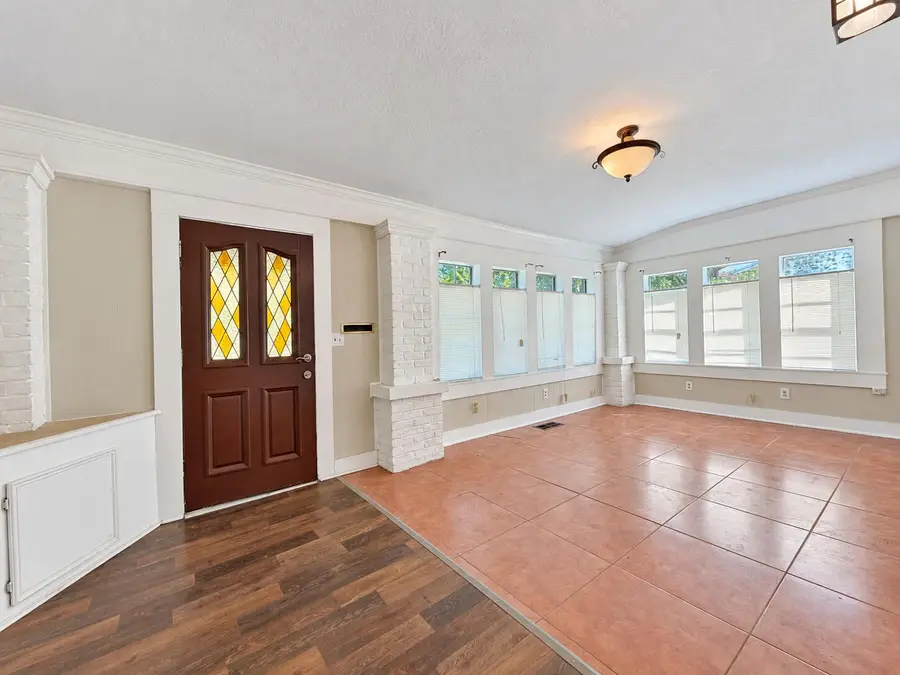 515 Elizabeth Ave., Hattiesburg, MS 39401 - #3