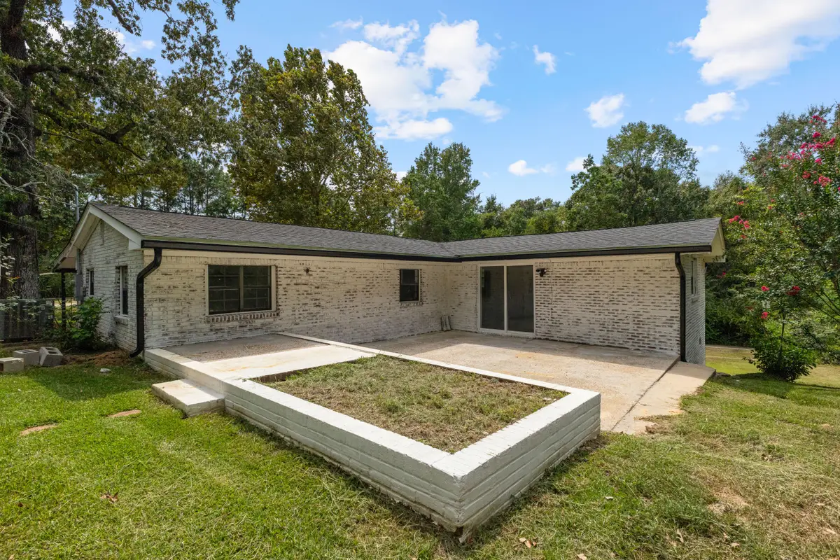 40 Jeffie Craven, Laurel, MS 39443 - #1