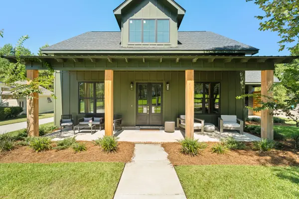30 May Apple Ave., Hattiesburg, MS 39402