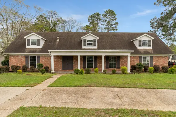 3008 Jamestown, Hattiesburg, MS 39402