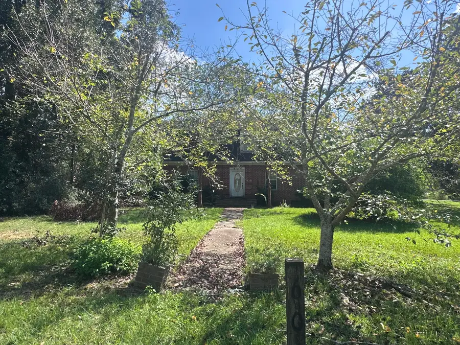 604 Cedar Ave., Richton, MS 39476 - #2