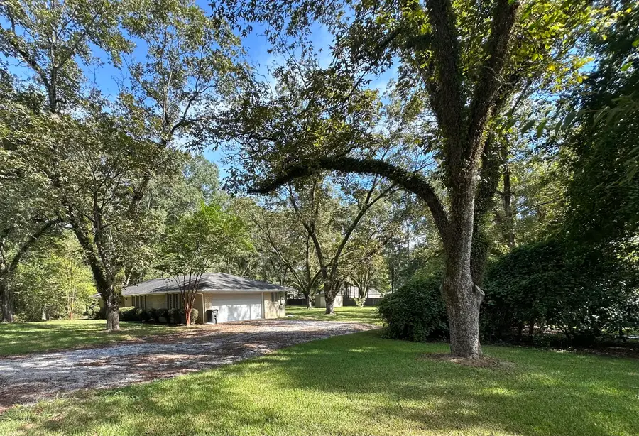 705 E Jessamine St., Ellisville, MS 39437 - #2