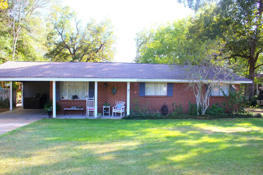 816 Taylor Dr., Hattiesburg, MS 39401 - #2