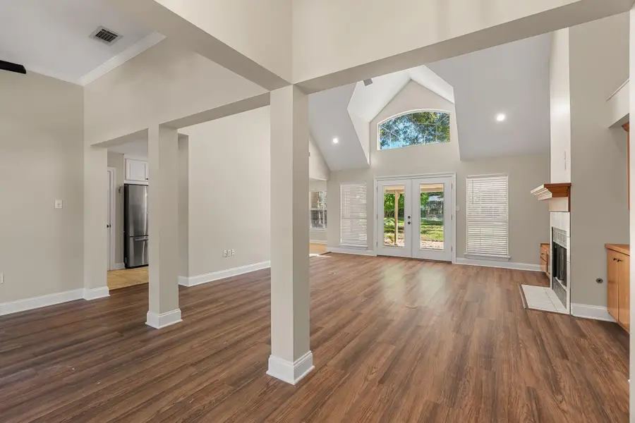 101 Yellow Pine Dr., Hattiesburg, MS 39402 - #3