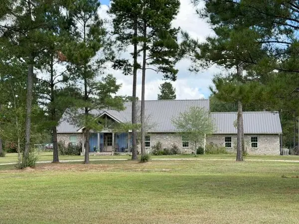 96 Weathers Ln., Columbia, MS 39429