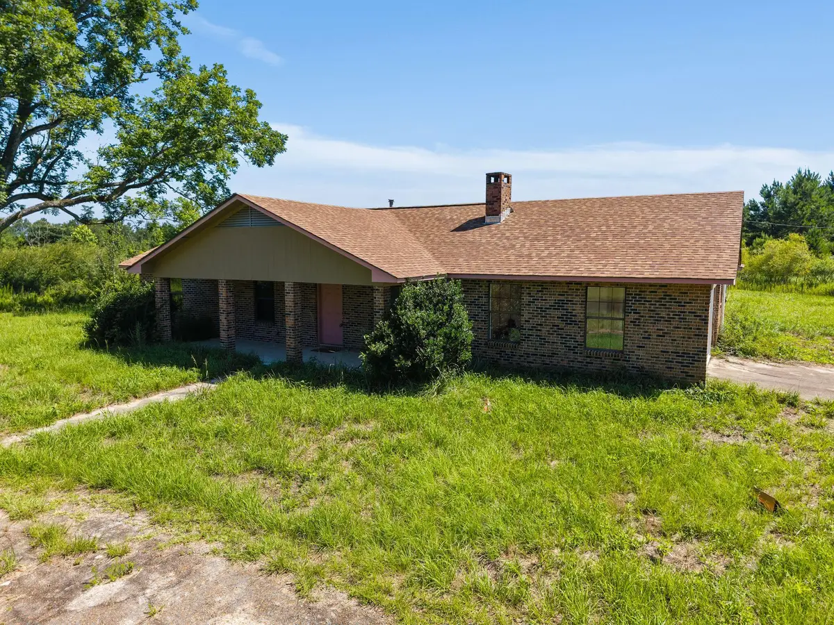 320 R Thompson, Lumberton, MS 39455 - #1