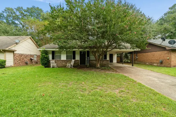 201 Fox Run Dr., Hattiesburg, MS 39402