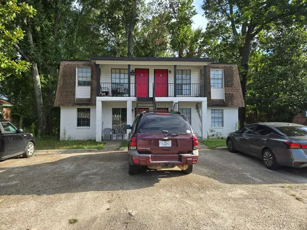 105 Jackson Ave., Petal, MS 39465