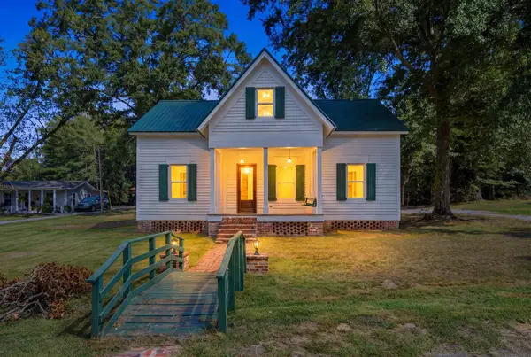 800 E Ivy St., Ellisville, MS 39437