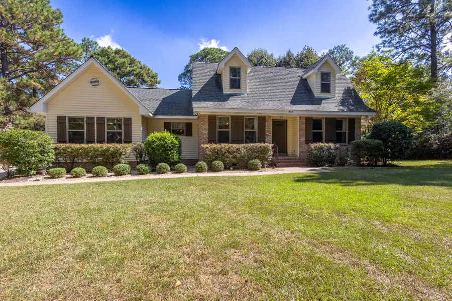 300 Honeysuckle Dr., Hattiesburg, MS 39402 - #3