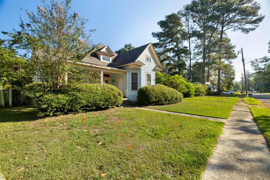 713 Church St., Columbia, MS 39429 - #2