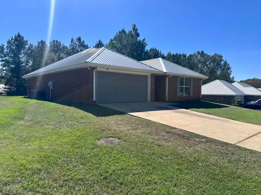 109 Longwood Place Dr., Hattiesburg, MS 39402 - #2