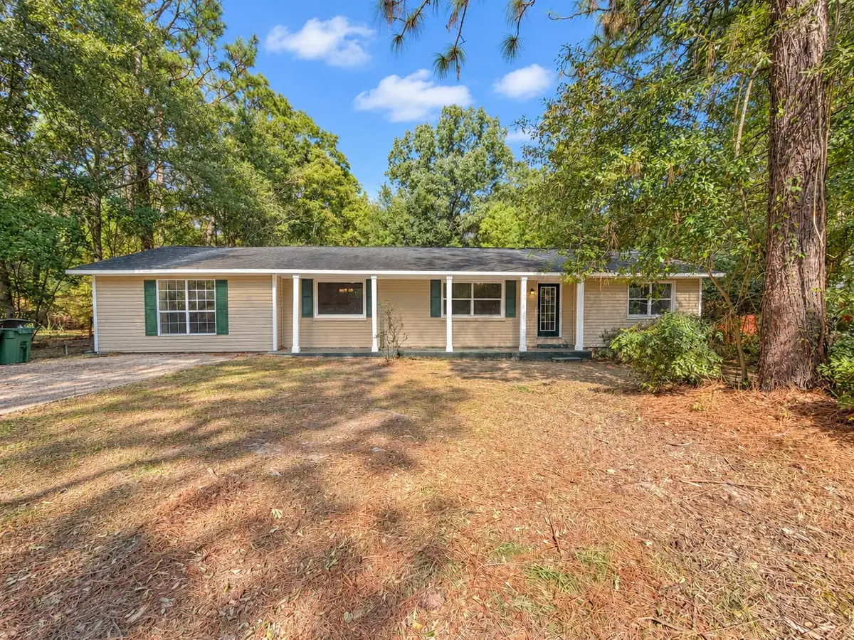 109 Victoria Dr., Hattiesburg, MS 39402 - #1