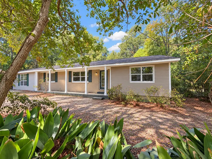 109 Victoria Dr., Hattiesburg, MS 39402 - #2