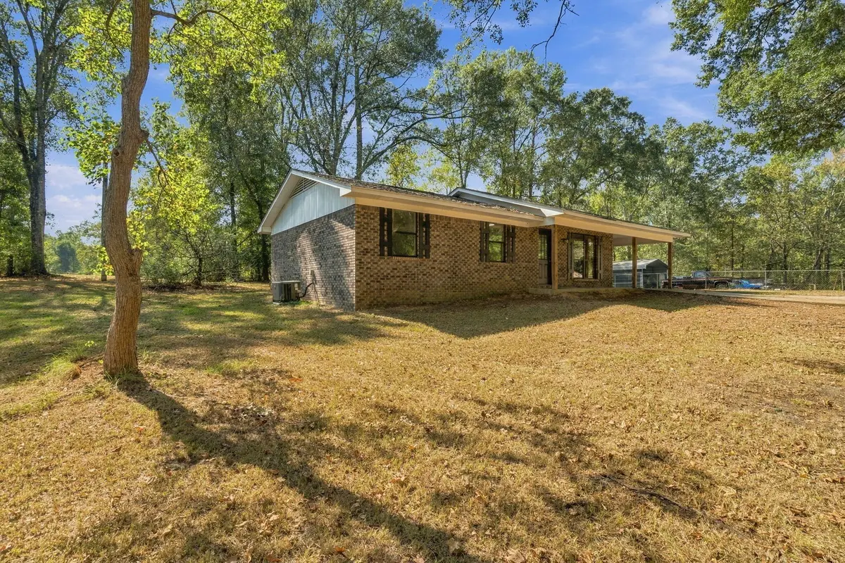 26 Pine Tree Dr., Laurel, MS 39443 - #1