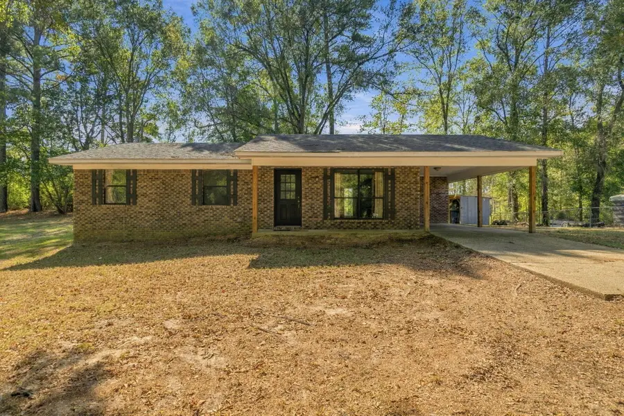 26 Pine Tree Dr., Laurel, MS 39443 - #2