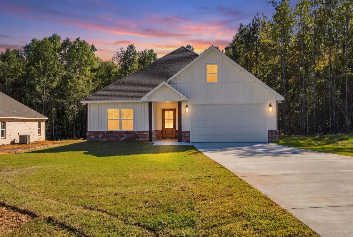 106 Lainey Ln., Hattiesburg, MS 39402 - #1
