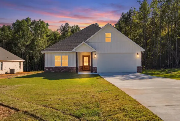 106 Lainey Ln., Hattiesburg, MS 39402