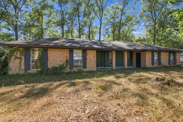 2606 Sunset Dr., Hattiesburg, MS 39402