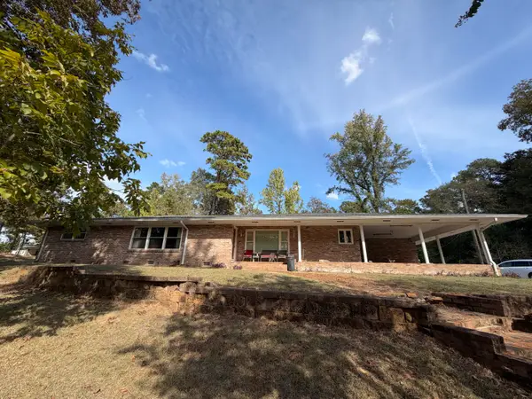 1954 Mississippi 13, Columbia, MS 39429