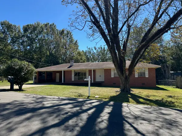 113 Sunset Dr., Petal, MS 39465