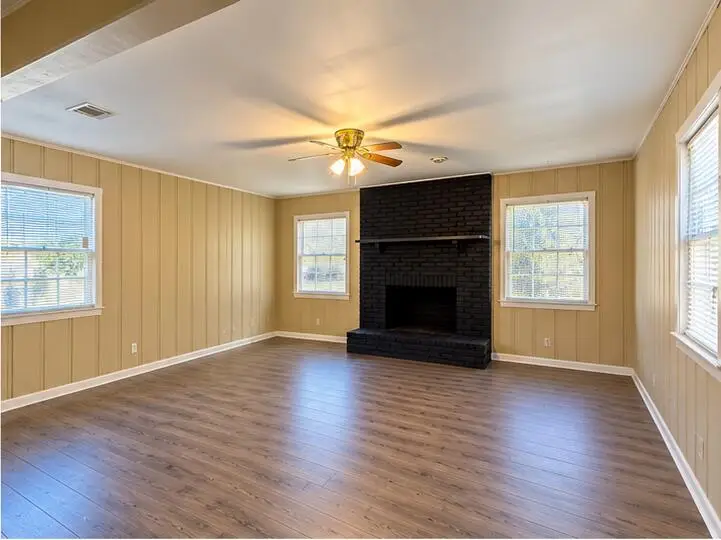 611 Cypress St., Columbus, MS 39702 - #3