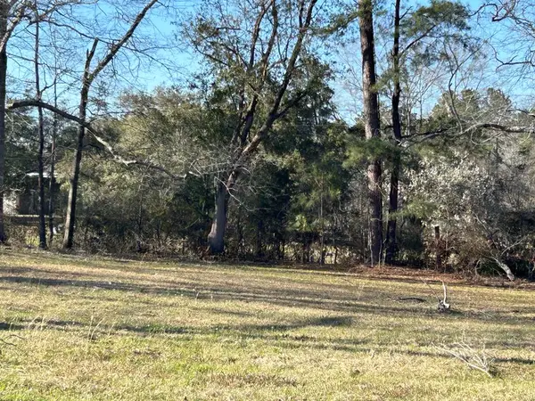 1 Larkmeade Lane, Laurel, MS 39440