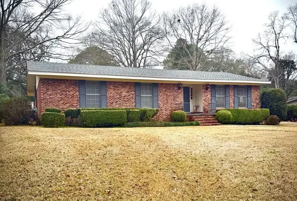 1636 Lake Park Dr, Laurel, MS 39440