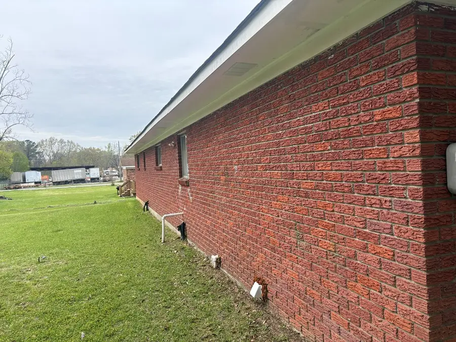 410 Harrison Street, Ellisville, MS 39437 - #3