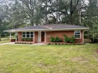 630 W 21st St, Laurel, MS 39440 - #1