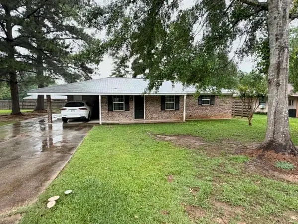 110 Ave. D, Ellisville, MS 39437