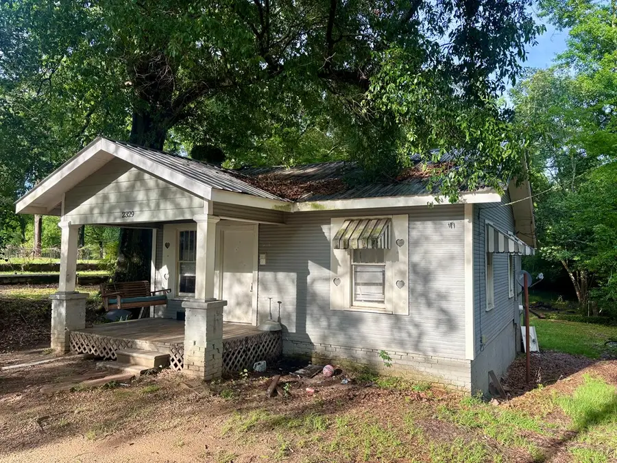 2329 N 5th Ave, Laurel, MS 39440 - #2