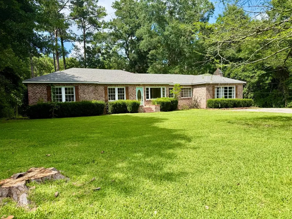 55 Lindsey Drive, Laurel, MS 39440 - #1